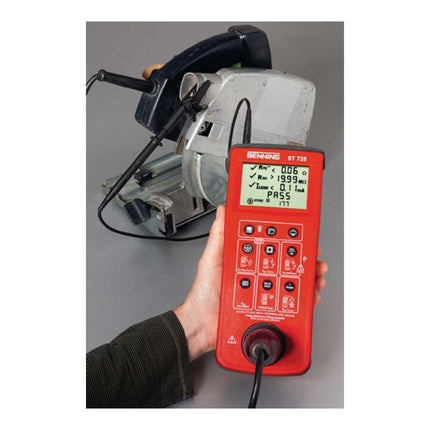 Testeur d'appareils BENNING ST 725 Fonctionnement sur batterie / secteur ( 4000828856 )