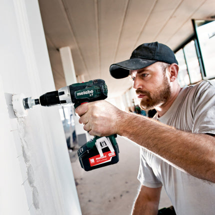 Metabo BS 18 LT Perceuse-visseuse sans fil 18 V 60 Nm + 1x batterie 4,0 Ah + metaBOX - sans chargeur