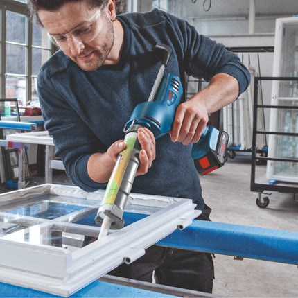 Bosch GCG 18V-310 Professional Presse à cartouches sans fil 18 V 310 ml 3,5 kN + 1x batterie 5,0 Ah - sans chargeur