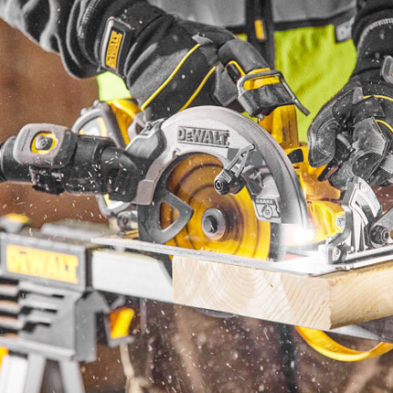 DeWalt DCS 573 X2T Akku Handkreissaege 18 V 190 x 30 mm Brushless 2x Akku 9 0 Ah Ladegeraet TSTAK 4 - toolbrothers