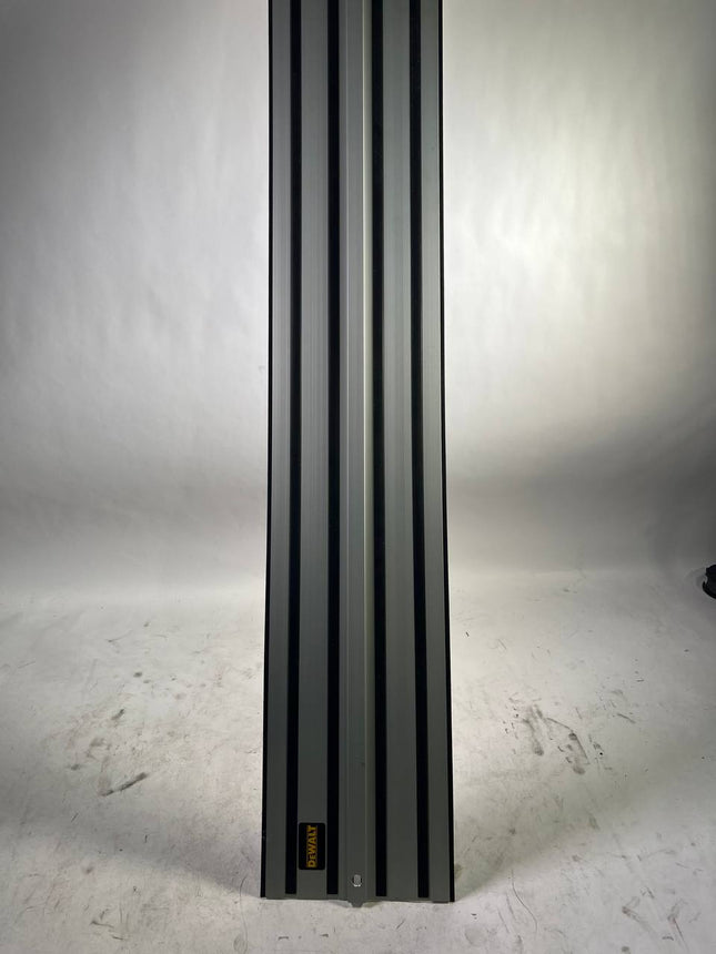 DeWalt DWS 5022 Fuehrungsschiene fuer Hand und Tauchkreissaegen mit 150 cm Laenge Beschaedigt 1 - toolbrothers