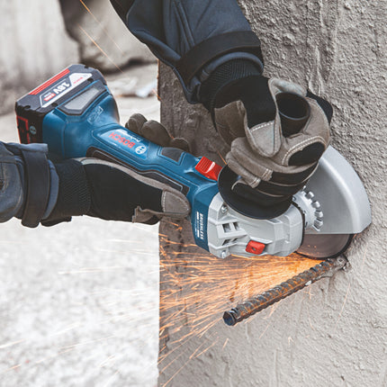 Bosch GWS 18V 7 Professional Akku Winkelschleifer 18 V 115 mm Brushless 2x ProCORE Akku 5 5 Ah Ladegeraet 4 - toolbrothers