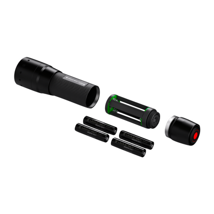 Ledlenser P7 Core LED Lampe de poche 450 lm IPX4 Noir + 4x Batteries ( 502180 )