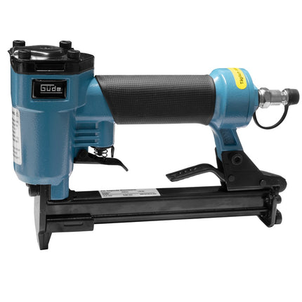 Güde KN 14 Agrafeuse à air comprimé IG 1/4" ( 40088 ) + 1800x Agrafes + Huile + Lunettes de protection + Coffret