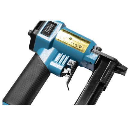 Güde KN 14 Agrafeuse à air comprimé IG 1/4" ( 40088 ) + 1800x Agrafes + Huile + Lunettes de protection + Coffret