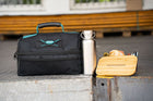 Toolbrothers Fan Lunchpaket in Makita Kühltasche mit Edelstahl Brotdose 2 Etagen Bambus Deckel 1340 ml + Edelstahl Trinkflasche 500 ml + 4 in 1 Multifunktions Besteck - Toolbrothers