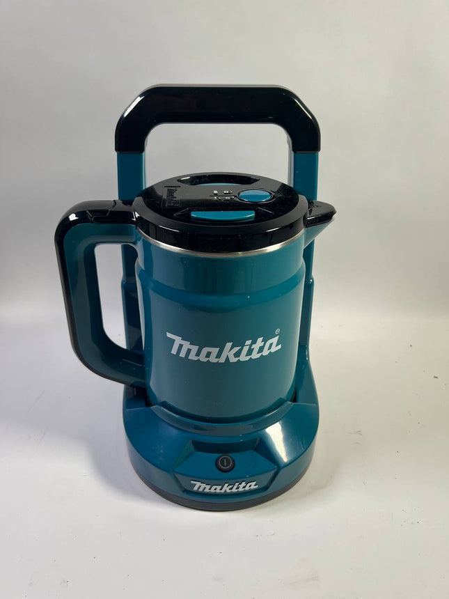 Makita DKT 360 Z Akku Wasserkocher 36 V 2x 18 V 0 8 L Leicht Gebraucht 1 - toolbrothers